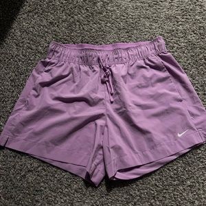Nike woman’s shorts size small